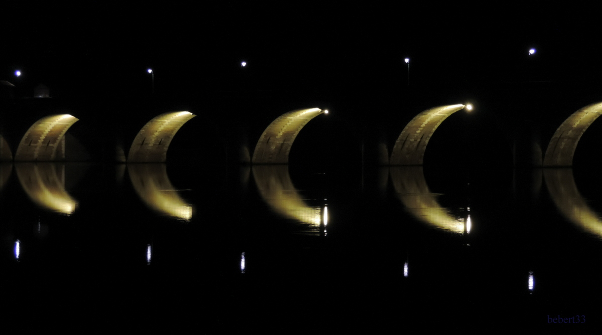 le pont de Moissac le soir 