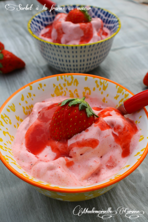 Sorbet à la fraise au mixeur