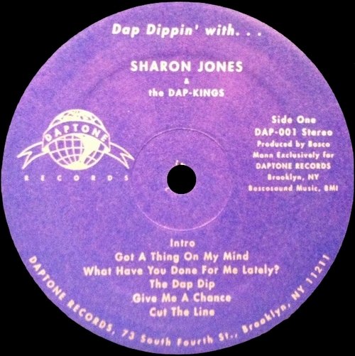 2002 : Album " Dap Dippin' With Sharon Jones & The Dap Kings " Daptone Records DAP-001 [ US ]