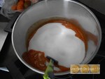 Confiture abricot à la vanille et amandes éffilées