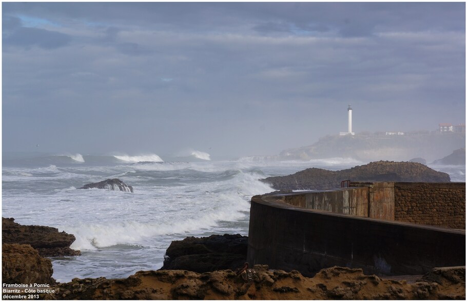 Phare de Biarritz vu de Port Vieux 