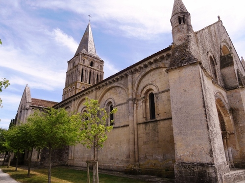 Melle et ses 3 églises romanes dans les Deux-Sèvres (photos)