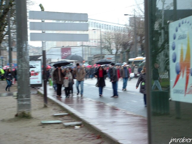 LIMOGES : Samedi 10 Janvier 2014, l'appel à manifester massivement pour défendre la démocratie et soutenir les droits fondamentaux de notre république.