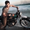 Photoshoot Taylor Lautner sur la plage