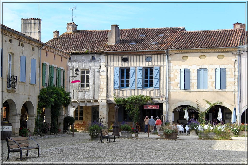 1038 - Labastide d’Armagnac dans les Landes (40)