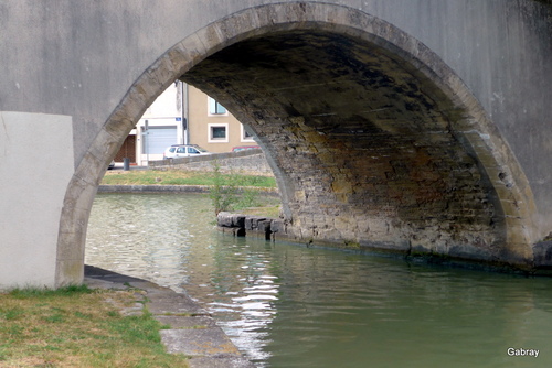 Castelnaudary : le plan d'eau du Canal du Midi ...