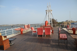 CROISIERE SUR LE FLEUVE SENEGAL AVEC LE BOUL MOG-DAD