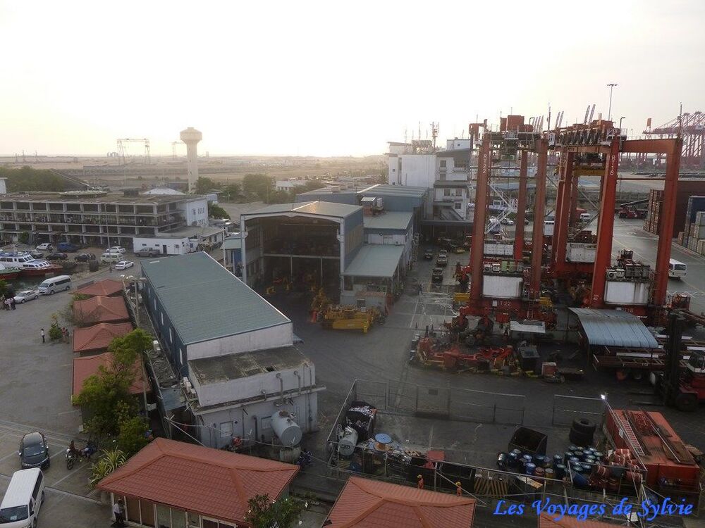 SRI LANKA COLOMBO - PORT VUE DEPUIS LE BATEAU