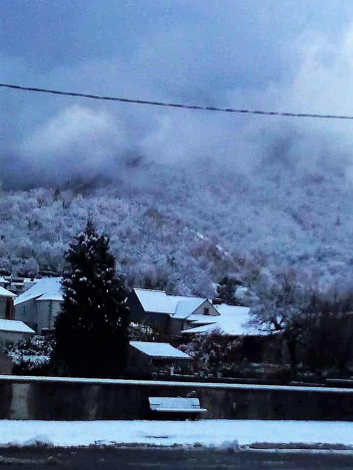 Neige en vallée d'Ossau...