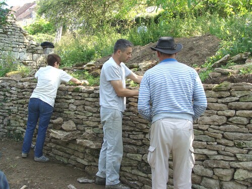 La restauration de murets en pierres sèches