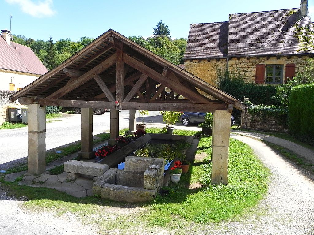 Salignac-Eyvigies, Un village au confins de la Dordogne, du Lot et de la Corrèze. - panoramio (6).jpg