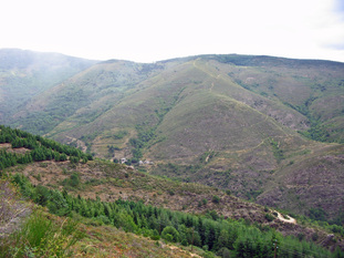 Des merveilles au pays d'Alysse - Le Tour du Coronat - 4eme jour Nohèdes (995 m) - Refuge de Callau (1.540 m) 15 kms.