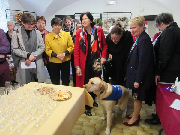 Un chèque a été offert à l'Association "Solidarités Femmes" par le Zonta Club Châtillonnais...