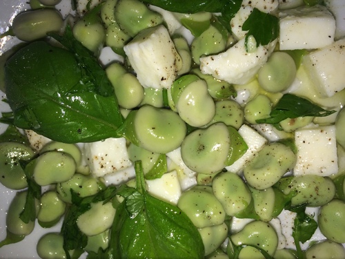 Douceurs de printemps: Recette rapide salade de fèves