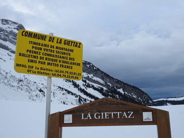 Le col des Aravis