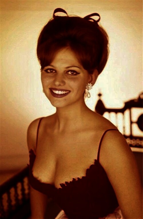 CLAUDIA CARDINALE (2)