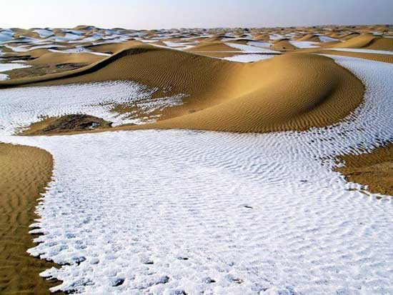 Résultat de recherche d'images pour "Le Sahara sous la neige"
