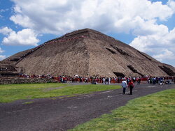 Teotihuacan - la pyramide du soleil et ses 2h de queue!