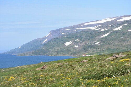 De Laugarhóll à Laugarhóll via Kaldalón