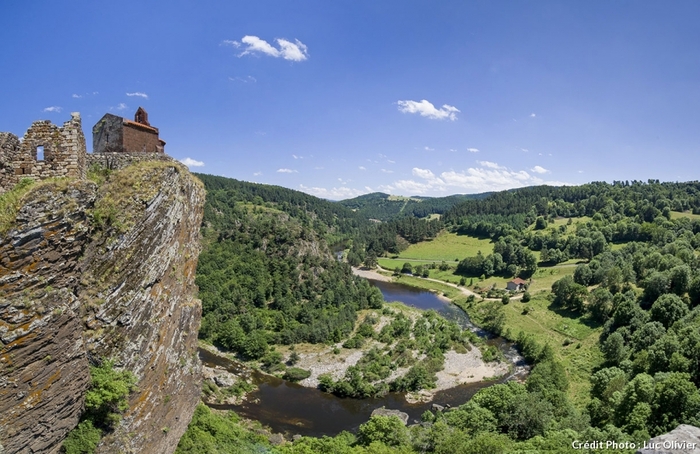 auvergne_selection_la_forteresse_darlempdes_lo.jpg