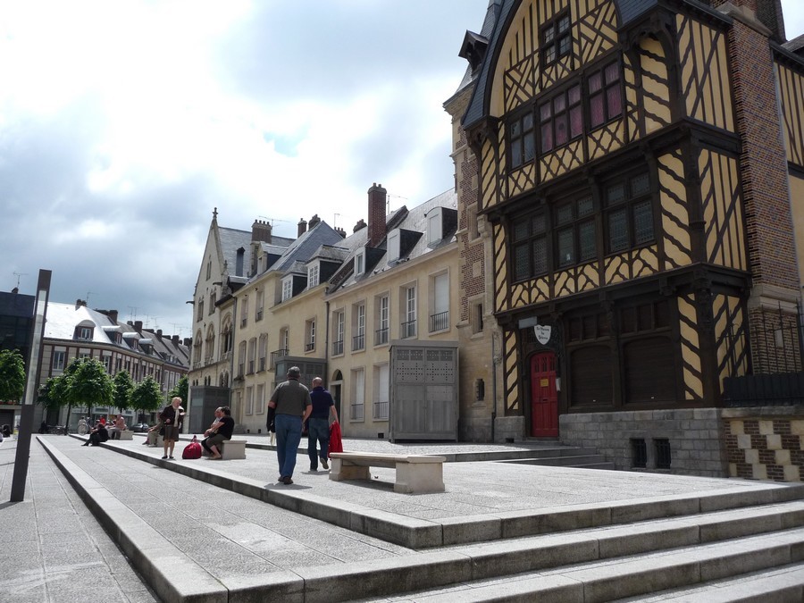 Le Parvis de la Grande Dame d'Amiens