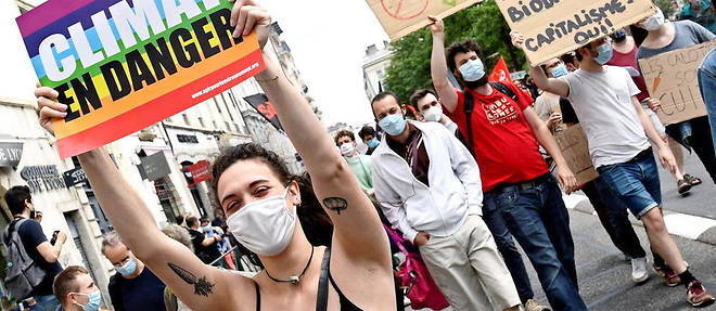 A travers le globe, et notamment en France, des manifestations de defense du climat se sont multipliees ces dernieres annees.
