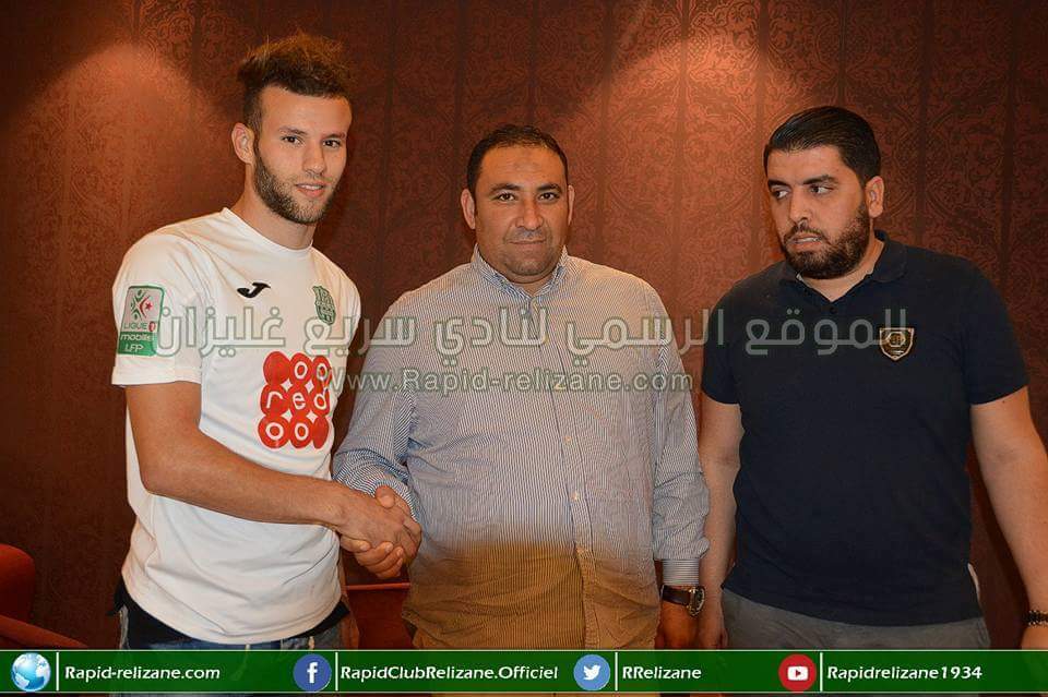CHAOUCHI Samir signe à Relizane