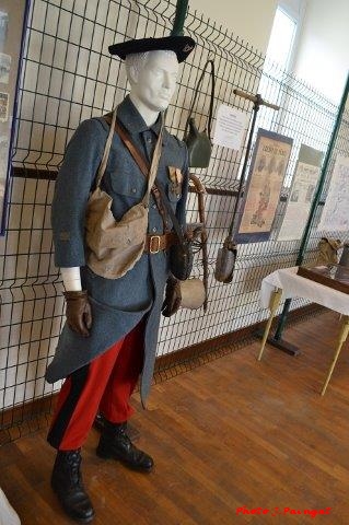 Une exposition de matériel militaire à Bissey la Côte