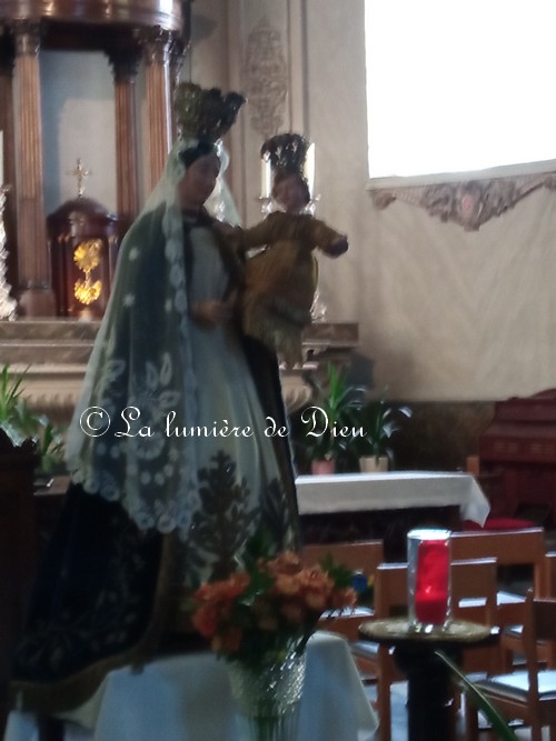 Menin (Belgique), l'église Saint Vaast