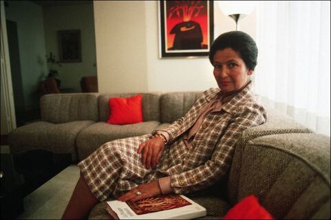 Simone Veil chez elle en 1977