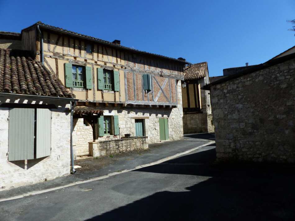 Issigeac, joli village médiéval de Dordogne
