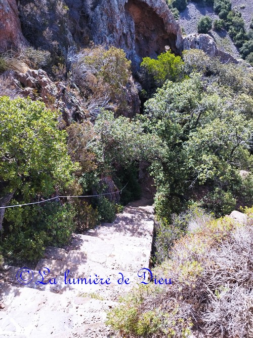 Saint Raphaël, la grotte saint Honorat (Sainte Baume)