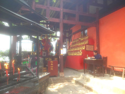 la montagne Qing Cheng Shan, haut-lieu du taoisme et du tourisme de masse