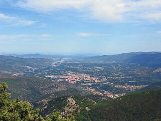 Des merveilles au pays d'Alysse - Le Tour du Coronat - 6eme jour   Llugols (730 m) - Jujols (940 m) 18 kms.