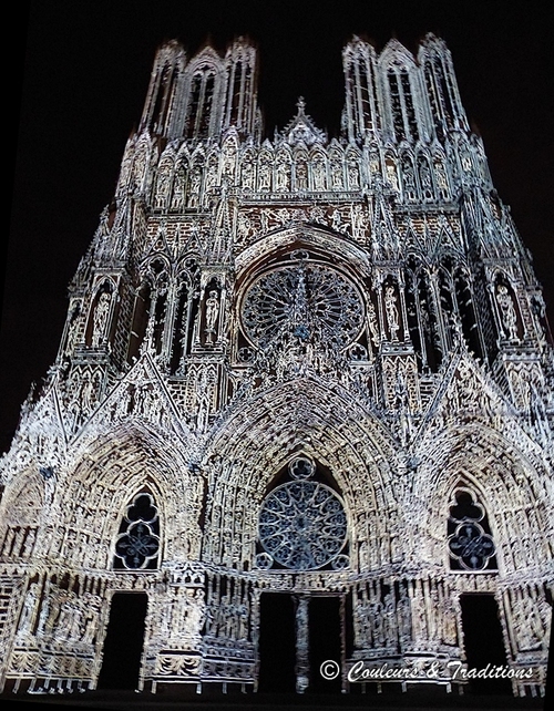 Spectacle de nuit sur la cathédrale de Reims - 2
