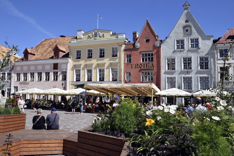 J21 - ES - Tallinn - Ville basse - Place de l'hôtel de ville