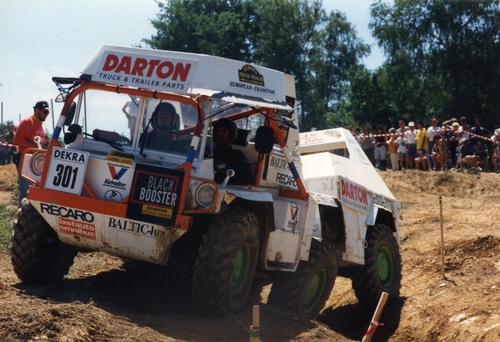 Camions tout terrain à Montesquieu Volvestre,automne 1994.