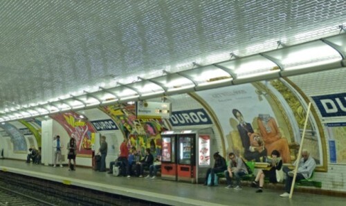 affiche métro Duroc rock en scène quai