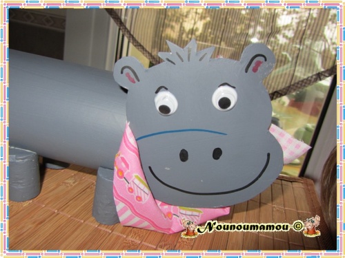 Hippopotame range crayons