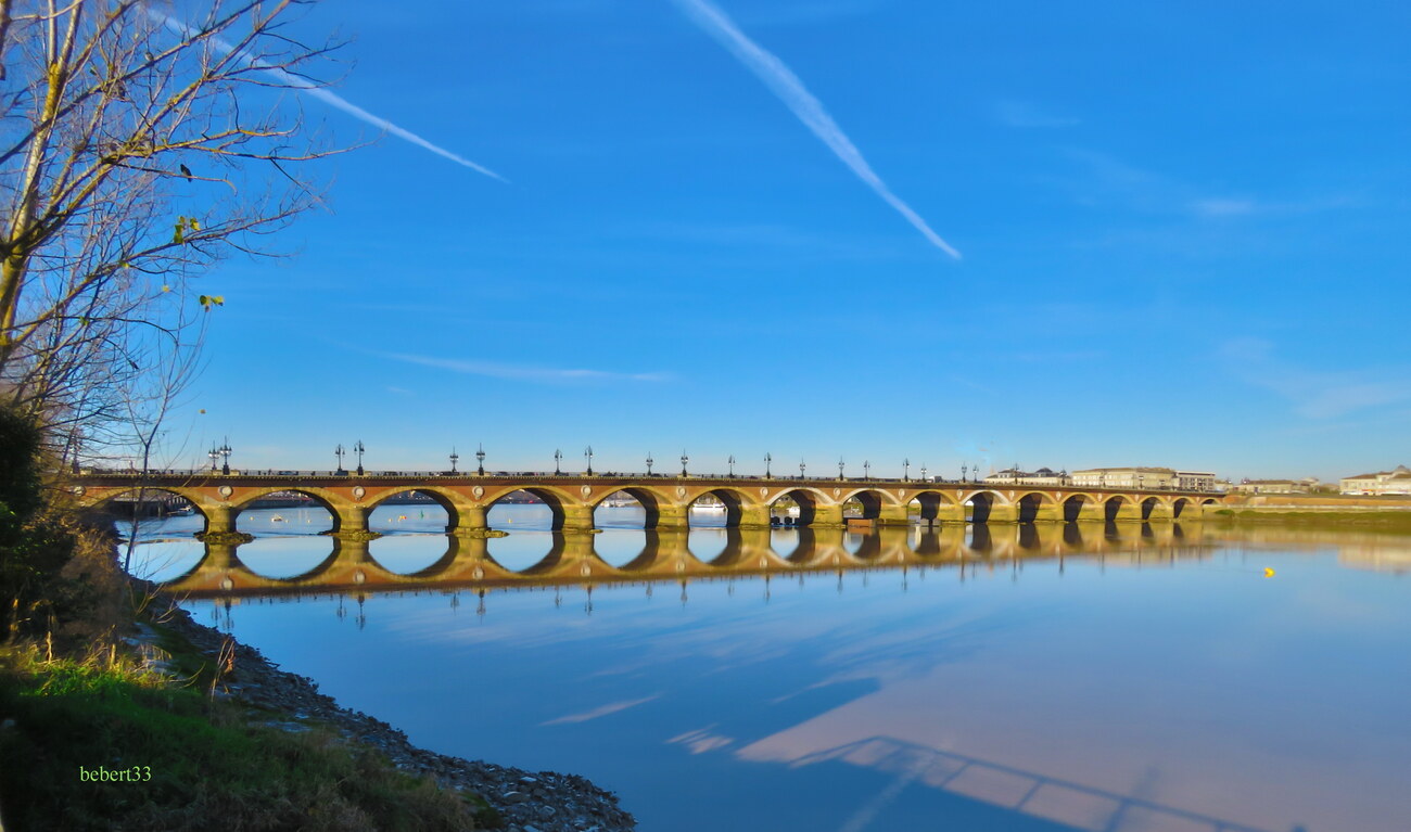 pont de pierre à Bordeaux (33)