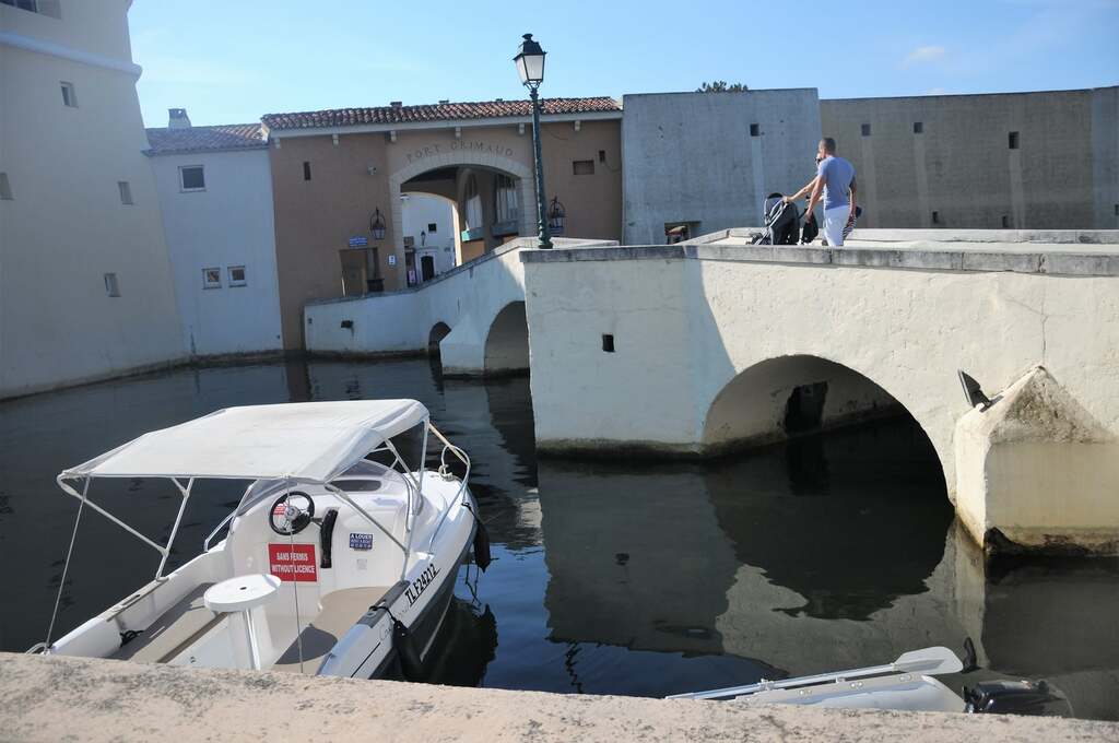 Port Grimaud (2)...A suivre