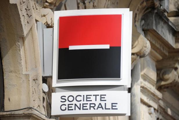 Le logo de la Société Générale sur une agence bancaire en France