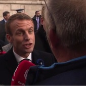 VIDEO. "Vous sentez pas le malaise en France qui monte ?" : Emmanuel Macron pris à partie par un retraité à Verdun