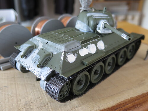 Un T34 et un group build