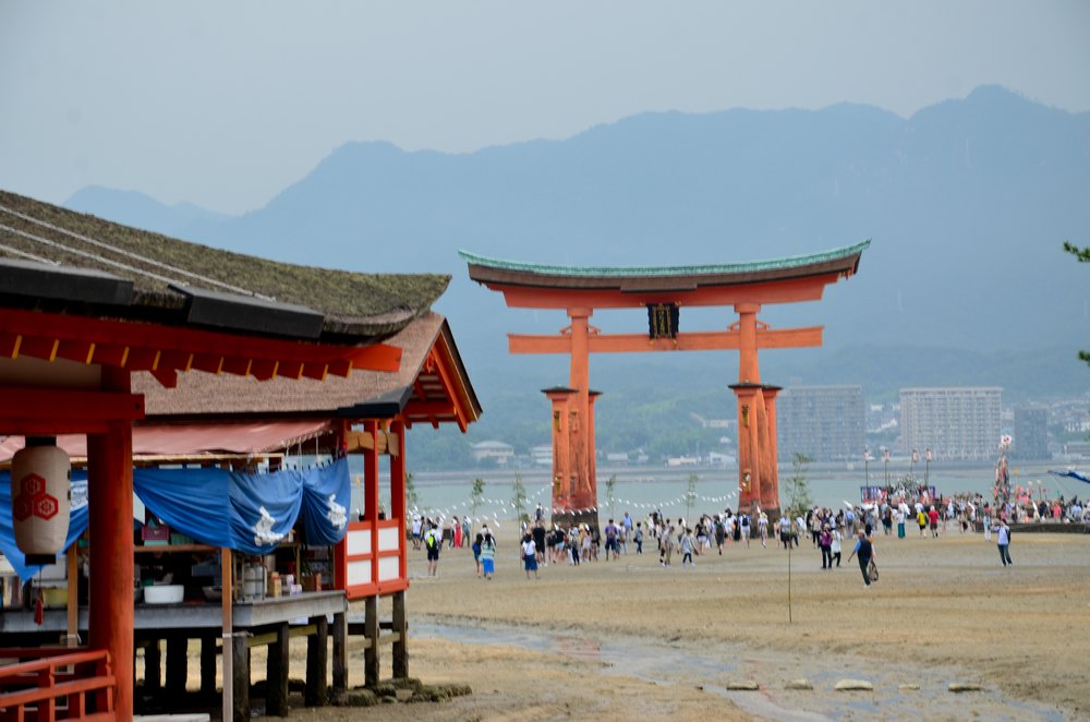 japon miyajima itsukushima schnoebelen