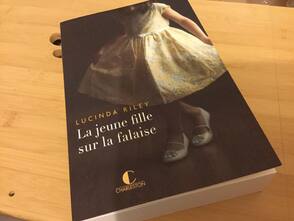 La jeune fille sur la falaise de lucinda Riley