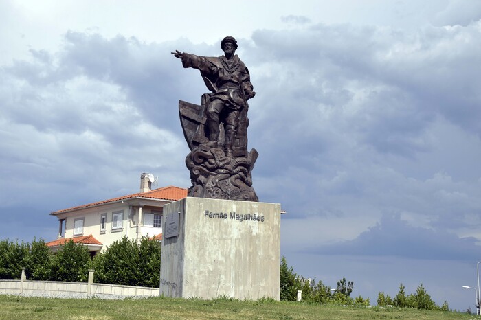 Portugal - Sabrosa - Statue de Magellan