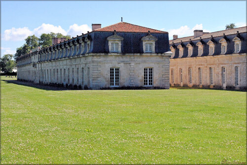Photos de la façade de la Corderie Royale de Rochefort