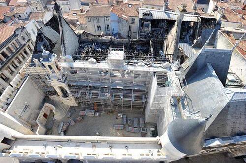 Incendie à la Mairie de La Rochelle