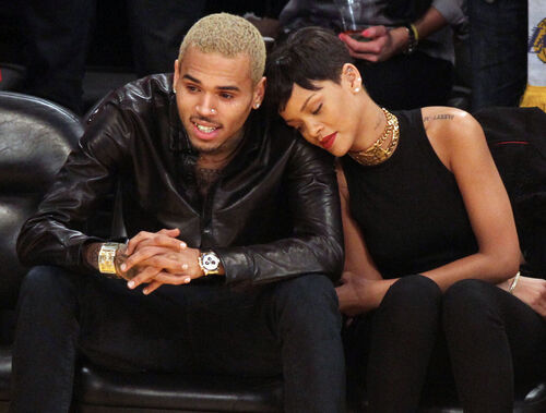 Rihanna pense encore (et toujours) à Chris Brown